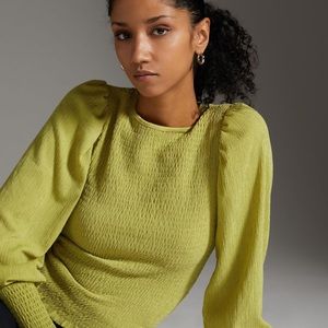 Anthropologie shirt size xs fits like a small